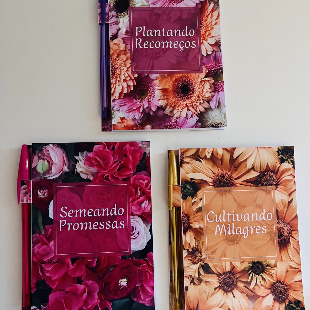 KIT BLOQUINHO FLORES – DELICADEZA QUE ENCANTA