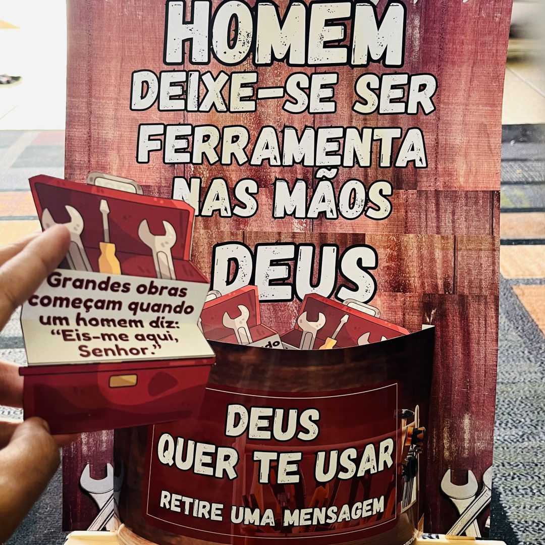 Mini Painel "Homem deixe-se ser ferramenta nas mãos de Deus